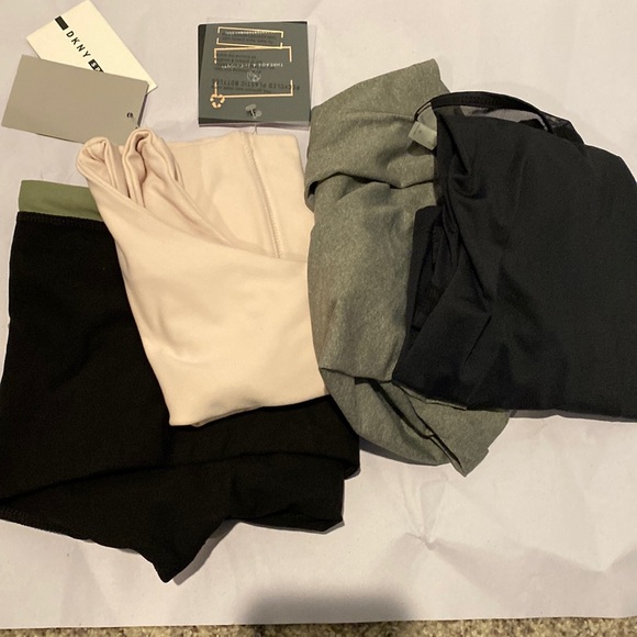 NWT - M activewear lot - Picture 1 of 15